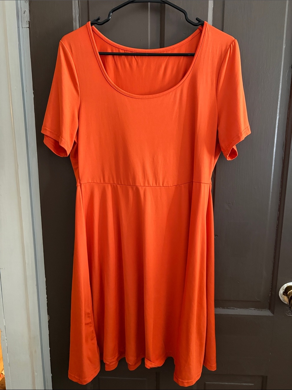 SHEIN Orange Short Sleeve Scoop Neck Mini Dress